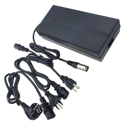 Carregador de bateria de iões de lítio 36V Lifepo4 42V 10A Bateria Pack Carregador rápido